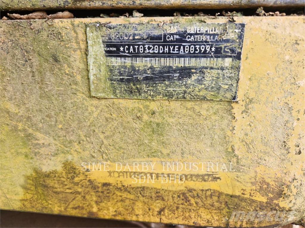 CAT 320D2 Lánctalpas kotrók