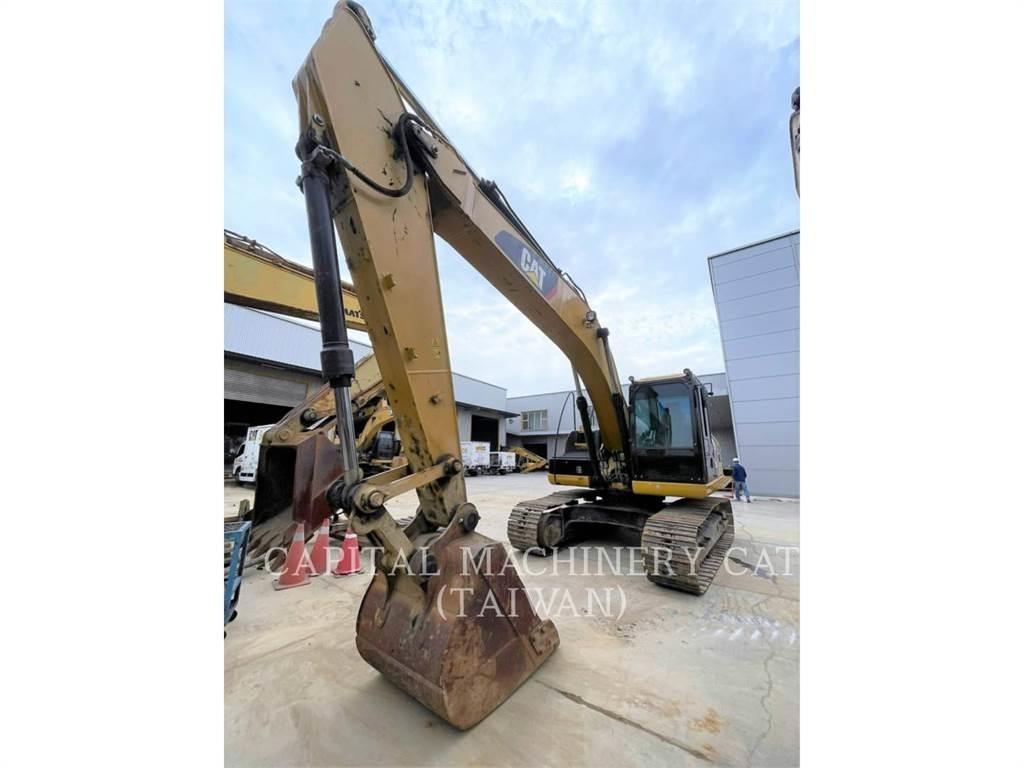 CAT 320D2 Lánctalpas kotrók