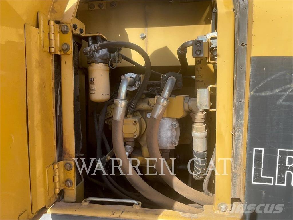 CAT 320DL Lánctalpas kotrók