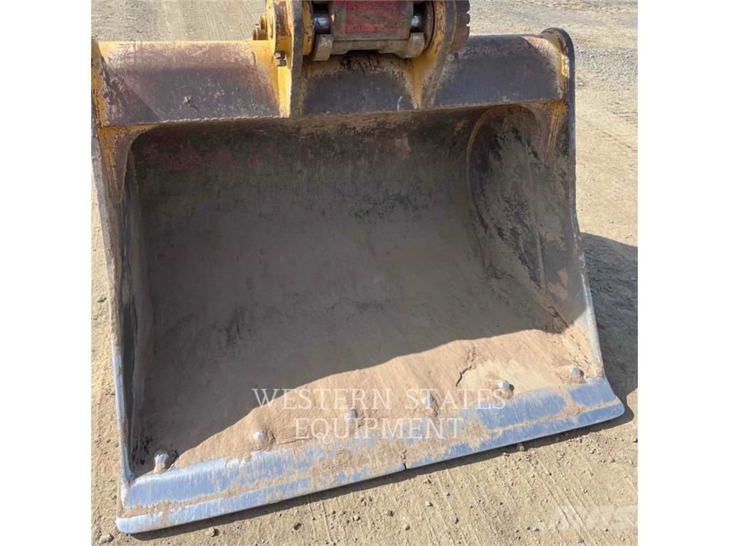 CAT 320E Lánctalpas kotrók