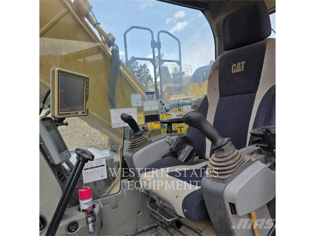 CAT 320E Lánctalpas kotrók