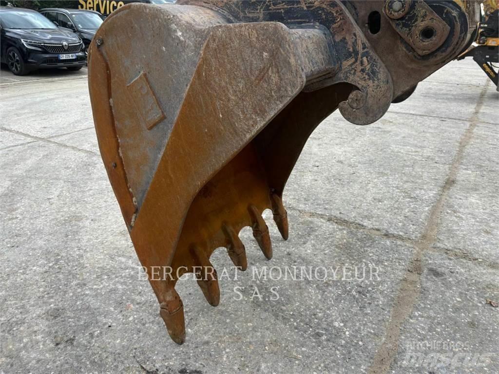 CAT 320F Lánctalpas kotrók