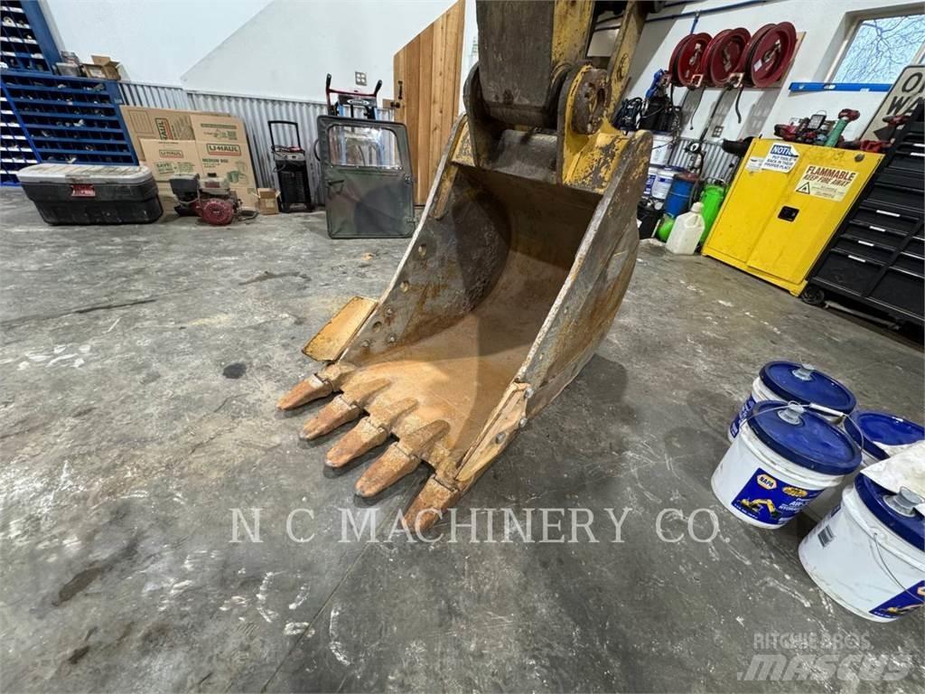 CAT 320L Lánctalpas kotrók