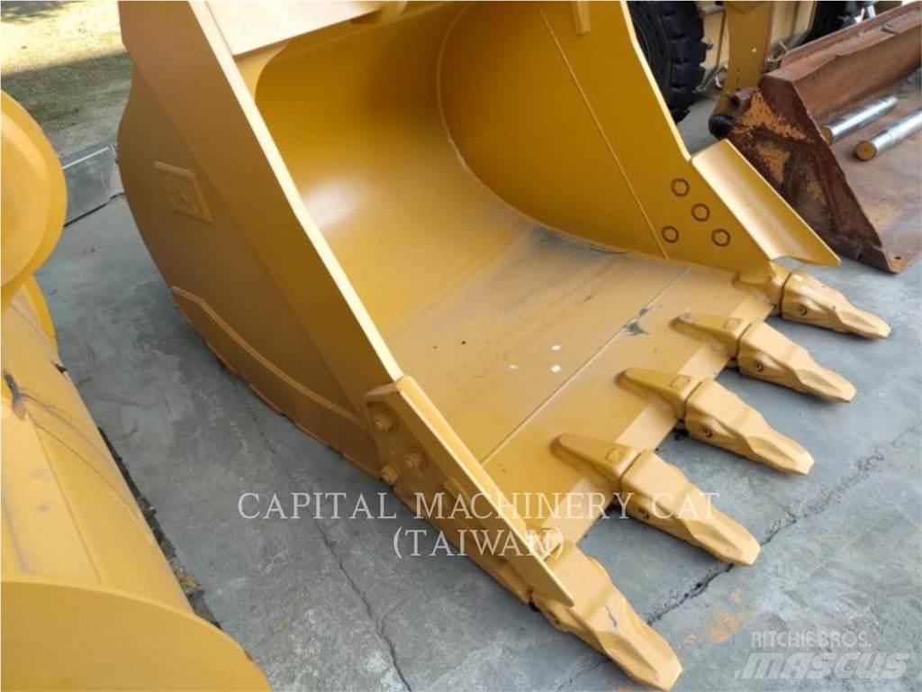 CAT 323 Kanalak