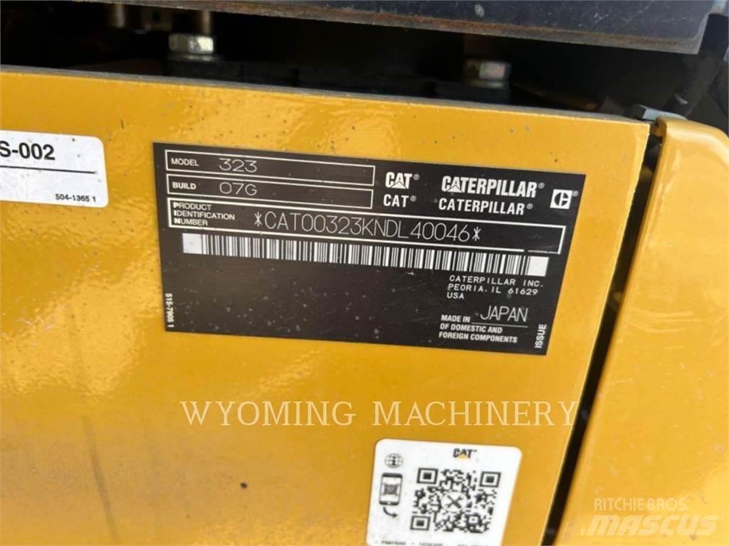 CAT 323 Lánctalpas kotrók