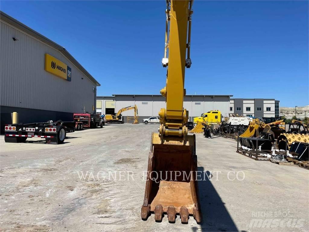 CAT 323 Lánctalpas kotrók