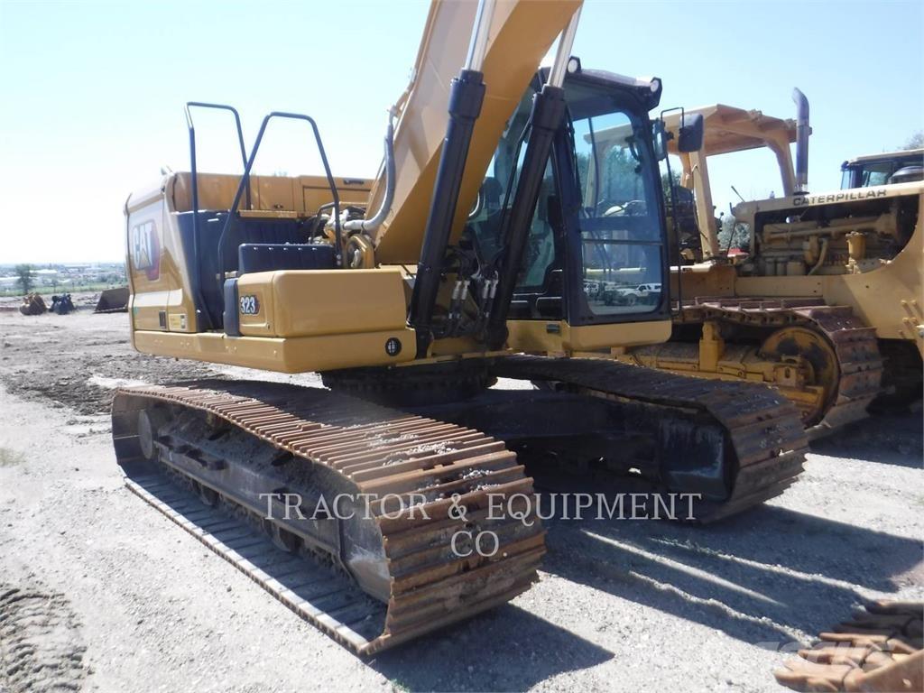 CAT 323 Lánctalpas kotrók