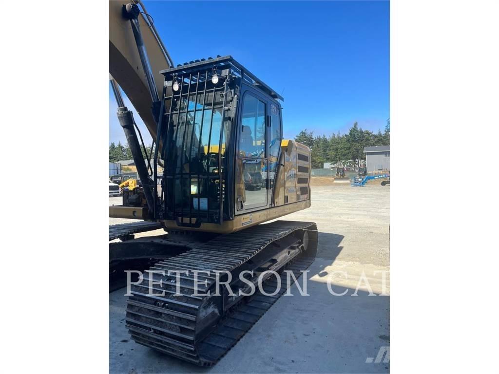 CAT 323 Lánctalpas kotrók