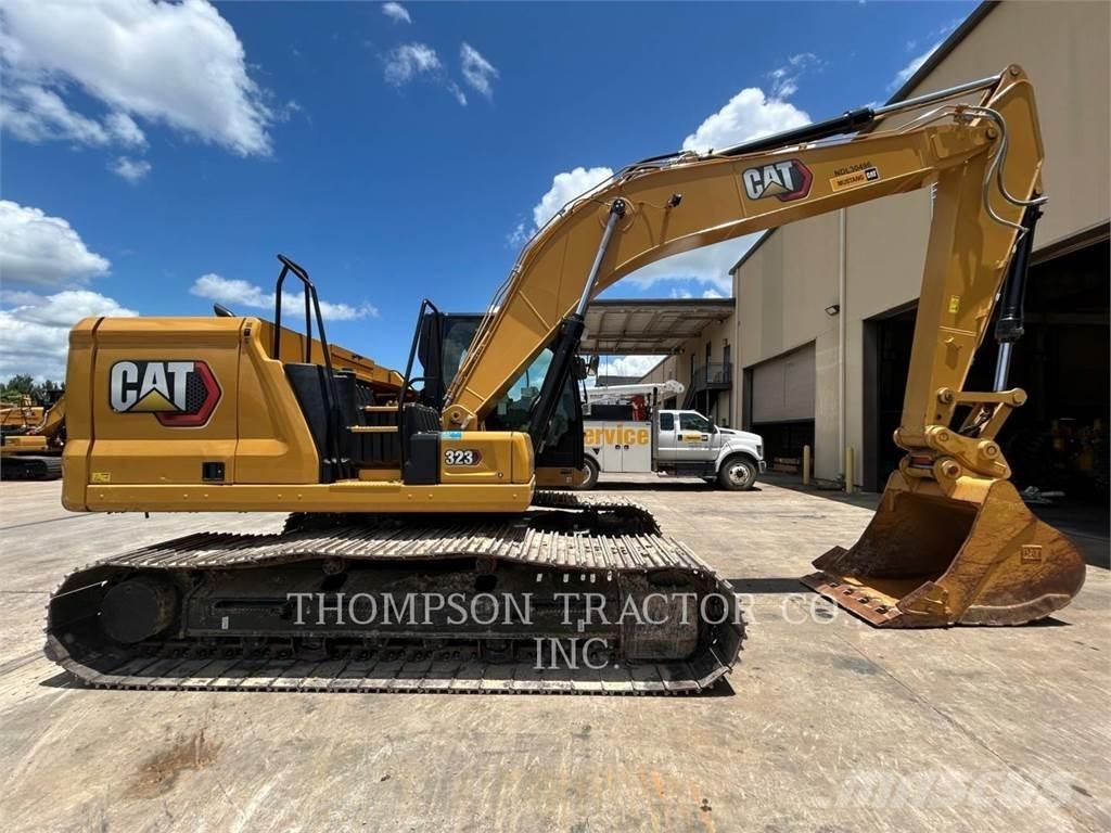 CAT 323 Lánctalpas kotrók
