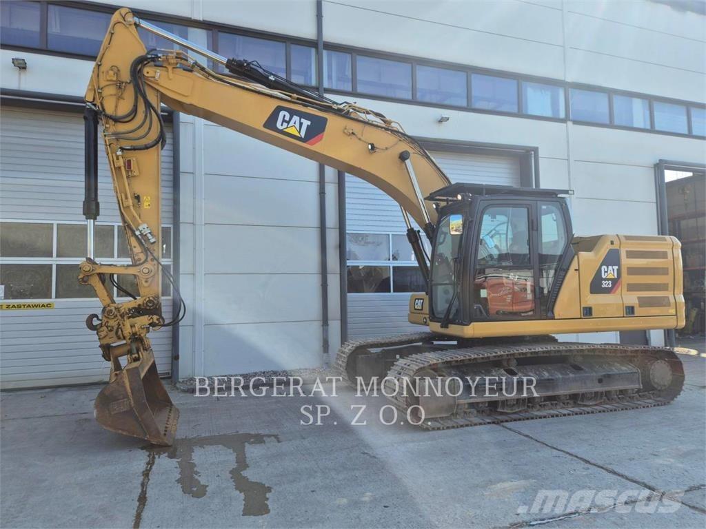 CAT 323 Lánctalpas kotrók