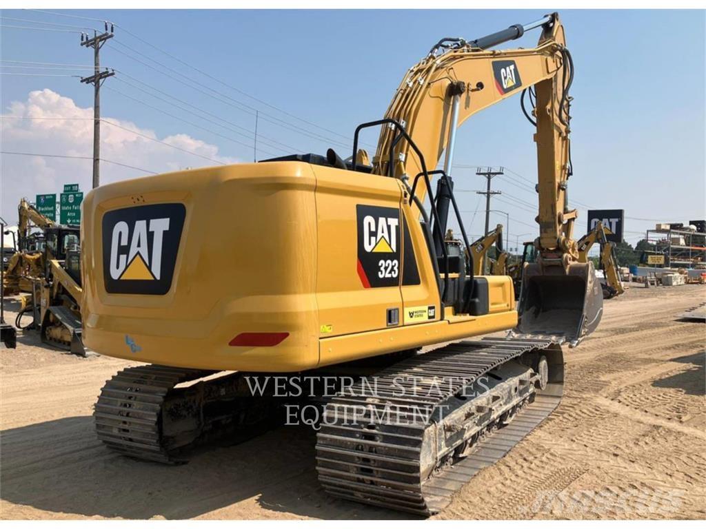 CAT 323 Lánctalpas kotrók