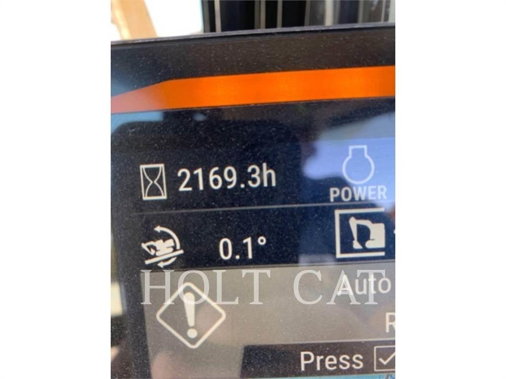 CAT 323 Lánctalpas kotrók
