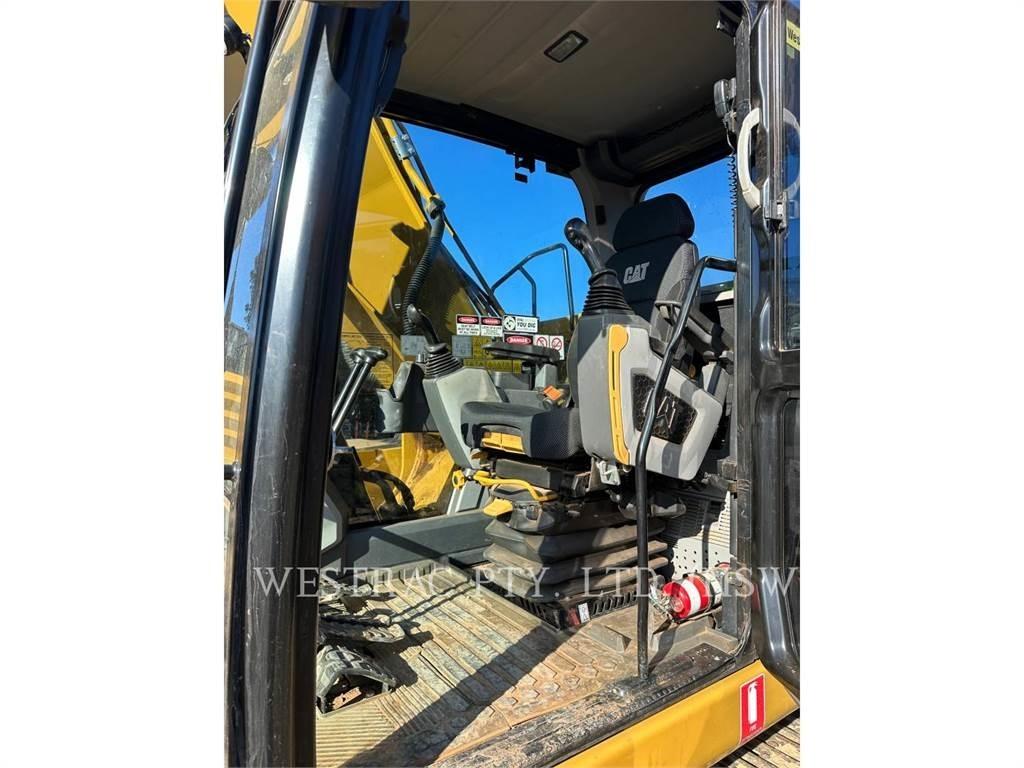 CAT 323-07 Lánctalpas kotrók