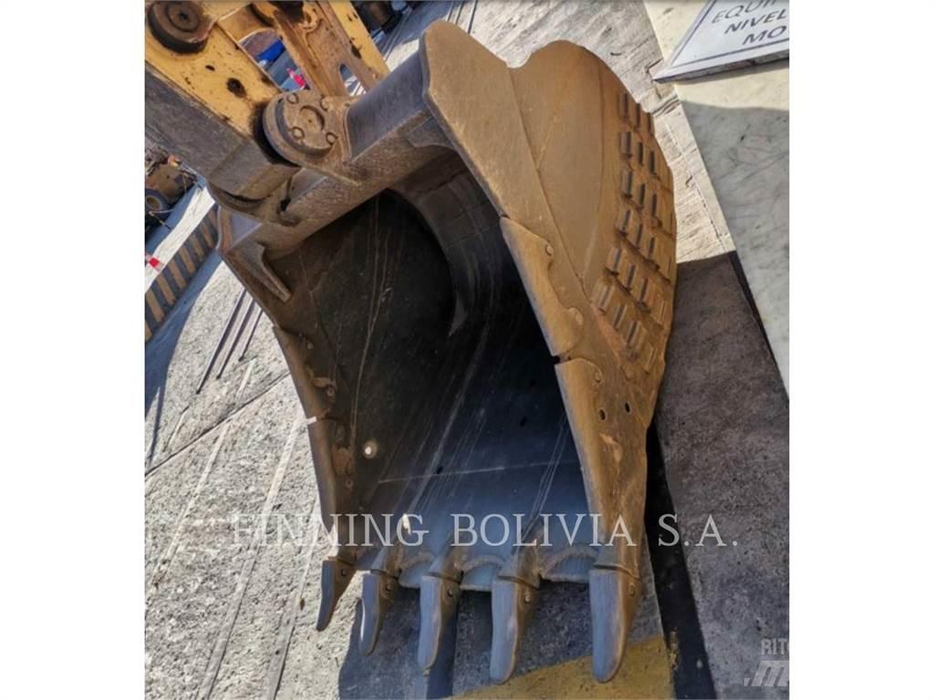 CAT 323-07 Lánctalpas kotrók