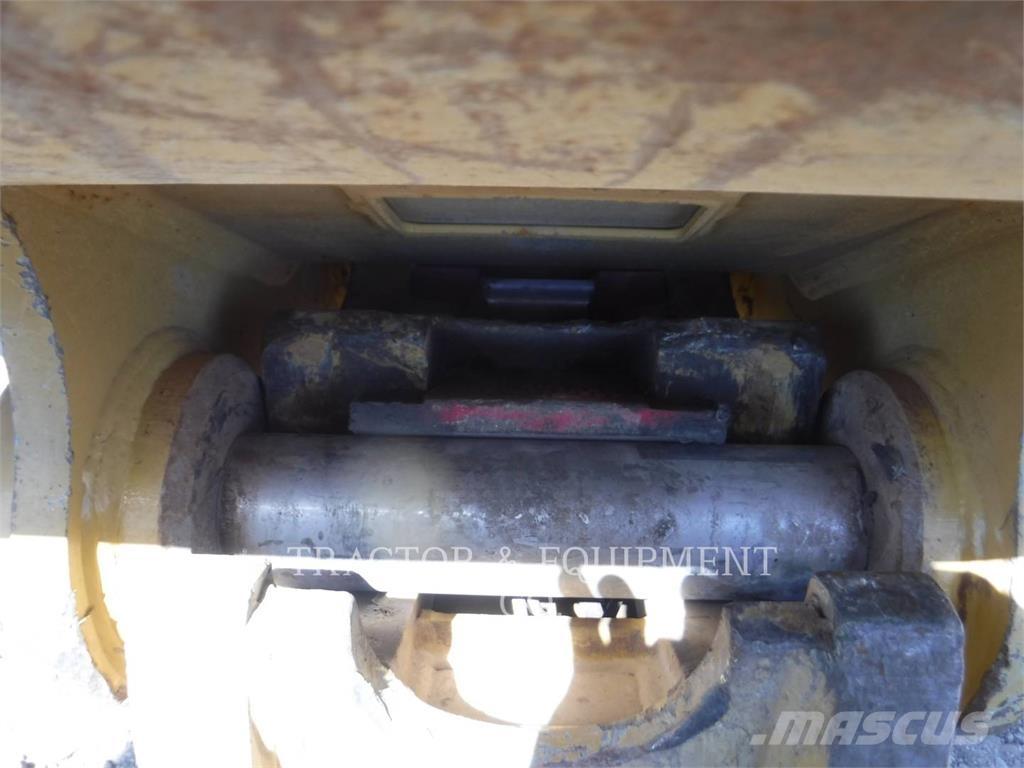 CAT 323-07 Lánctalpas kotrók