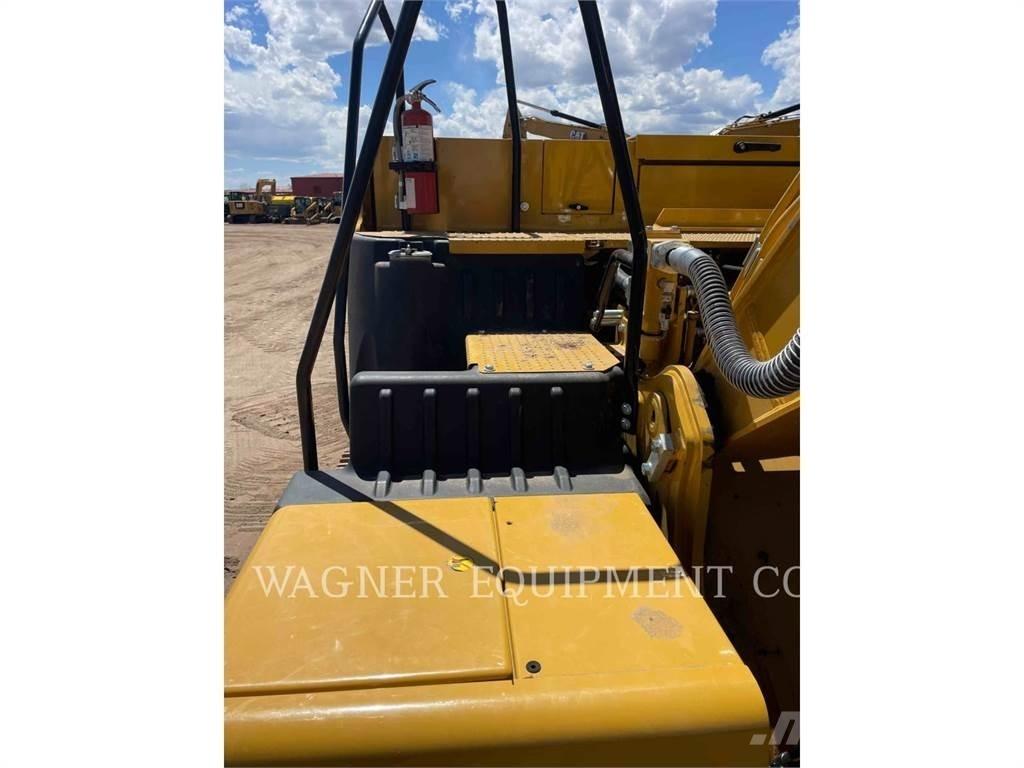 CAT 323-07 Lánctalpas kotrók