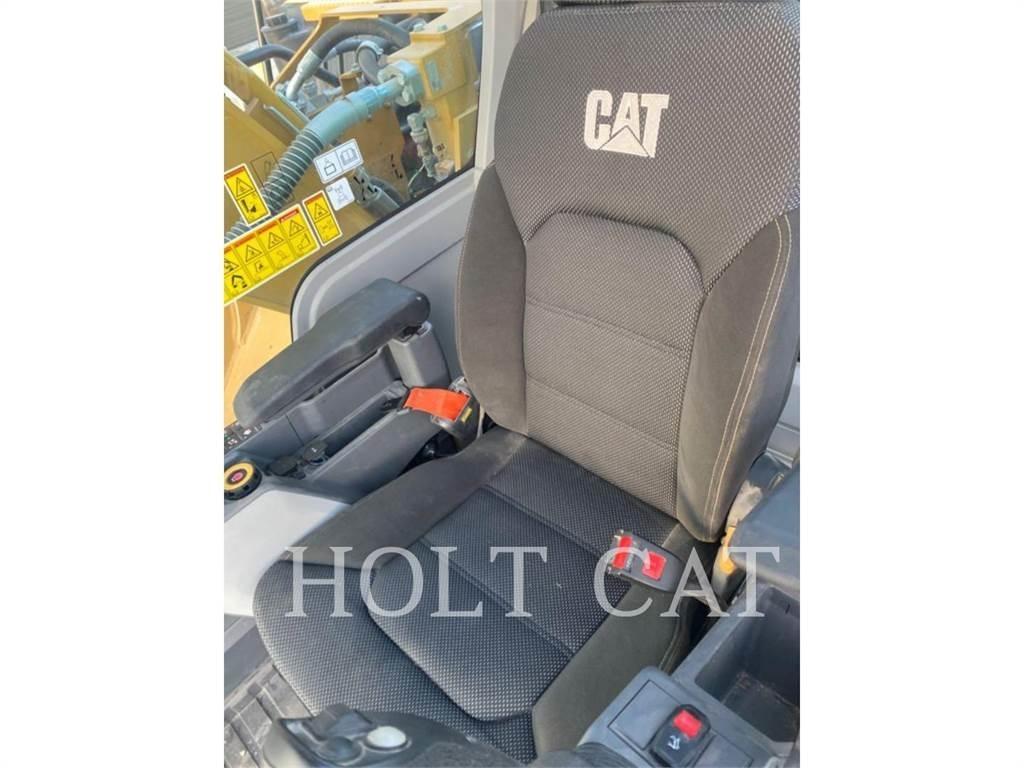CAT 323 TC Lánctalpas kotrók