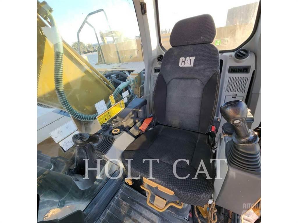 CAT 323 TC Lánctalpas kotrók