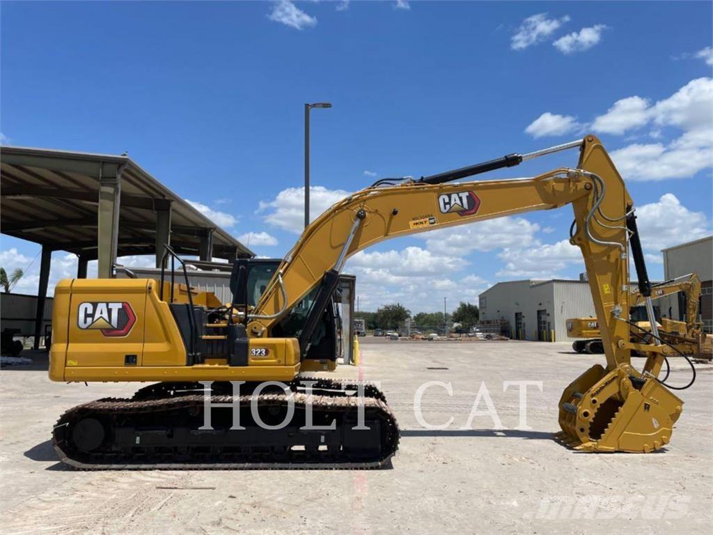 CAT 323 TC Lánctalpas kotrók