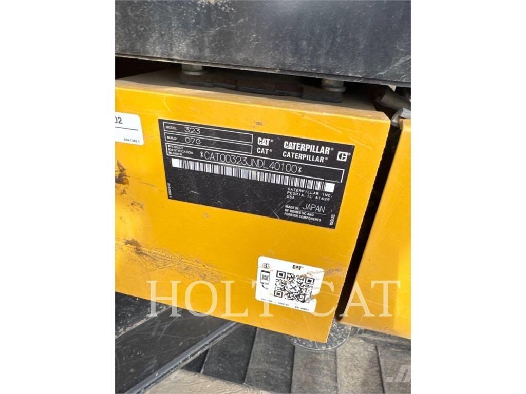 CAT 323 TC Lánctalpas kotrók