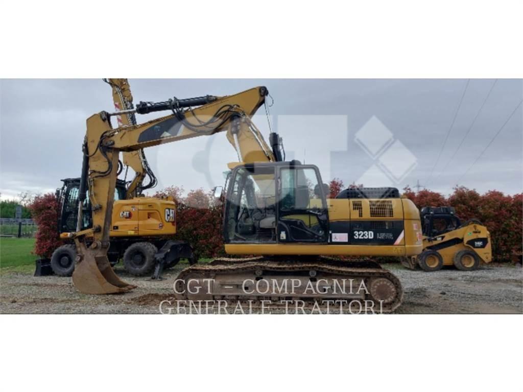 CAT 323D Lánctalpas kotrók