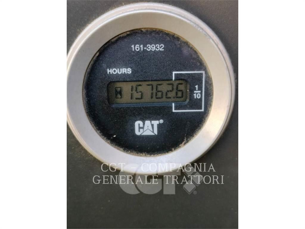 CAT 323D Lánctalpas kotrók