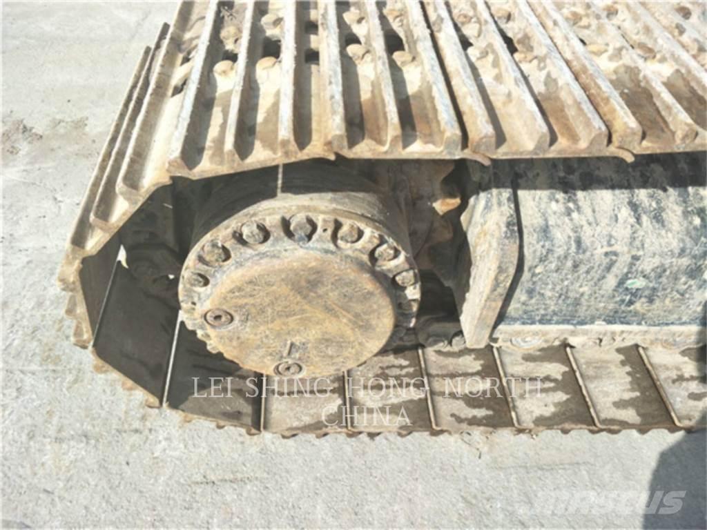 CAT 323D2L Lánctalpas kotrók