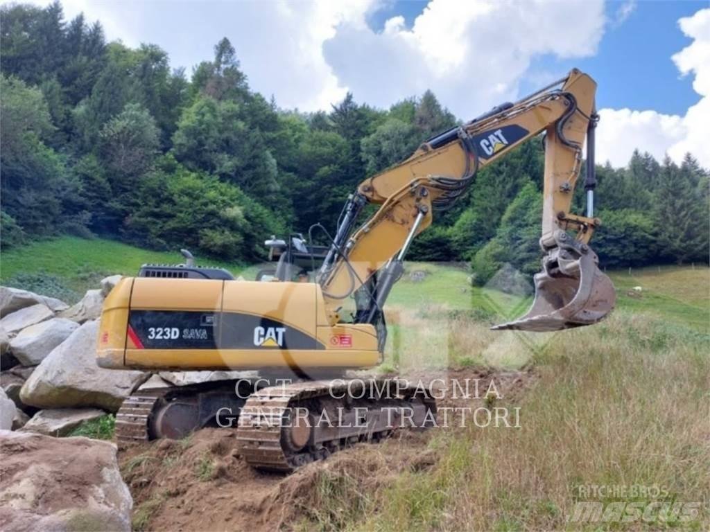 CAT 323DSA Lánctalpas kotrók