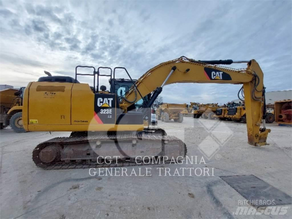 CAT 323E Lánctalpas kotrók