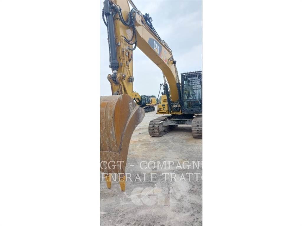 CAT 323F Lánctalpas kotrók
