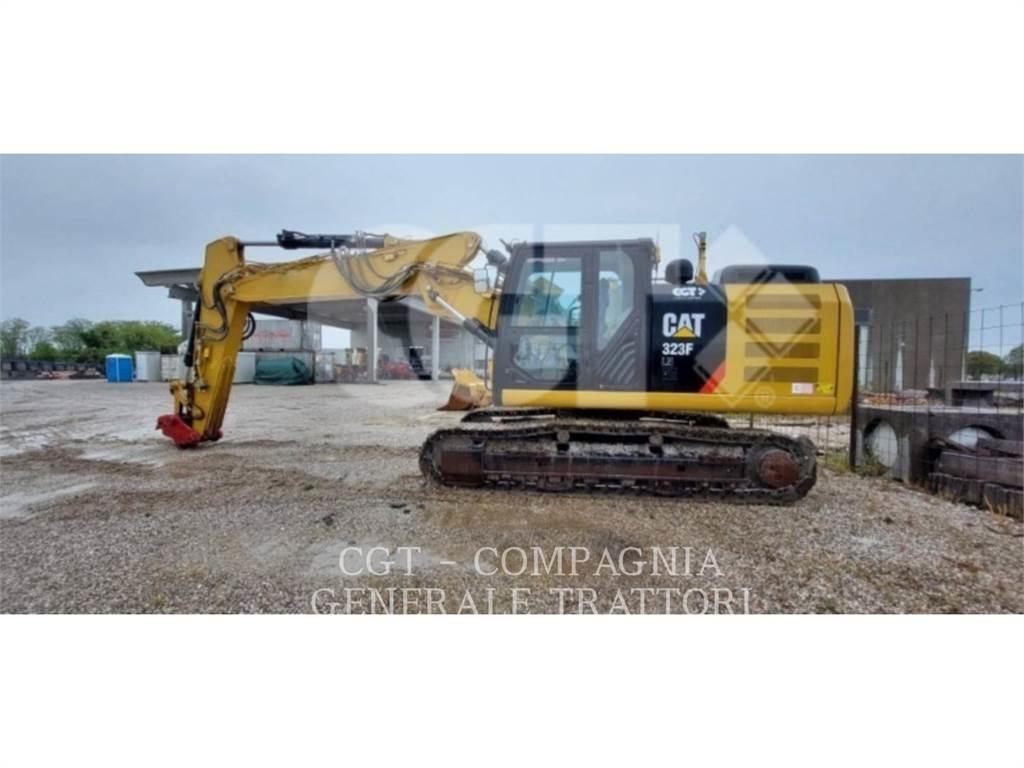CAT 323F Lánctalpas kotrók