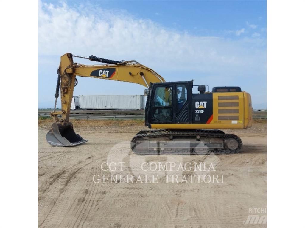 CAT 323F Lánctalpas kotrók