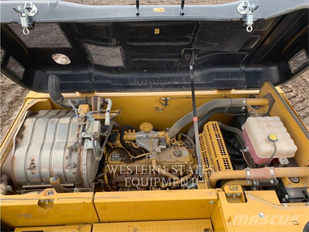 CAT 323F Lánctalpas kotrók