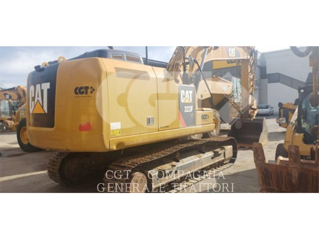 CAT 323F Lánctalpas kotrók