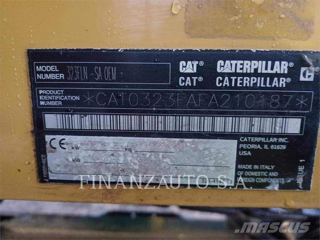 CAT 323F SA Lánctalpas kotrók