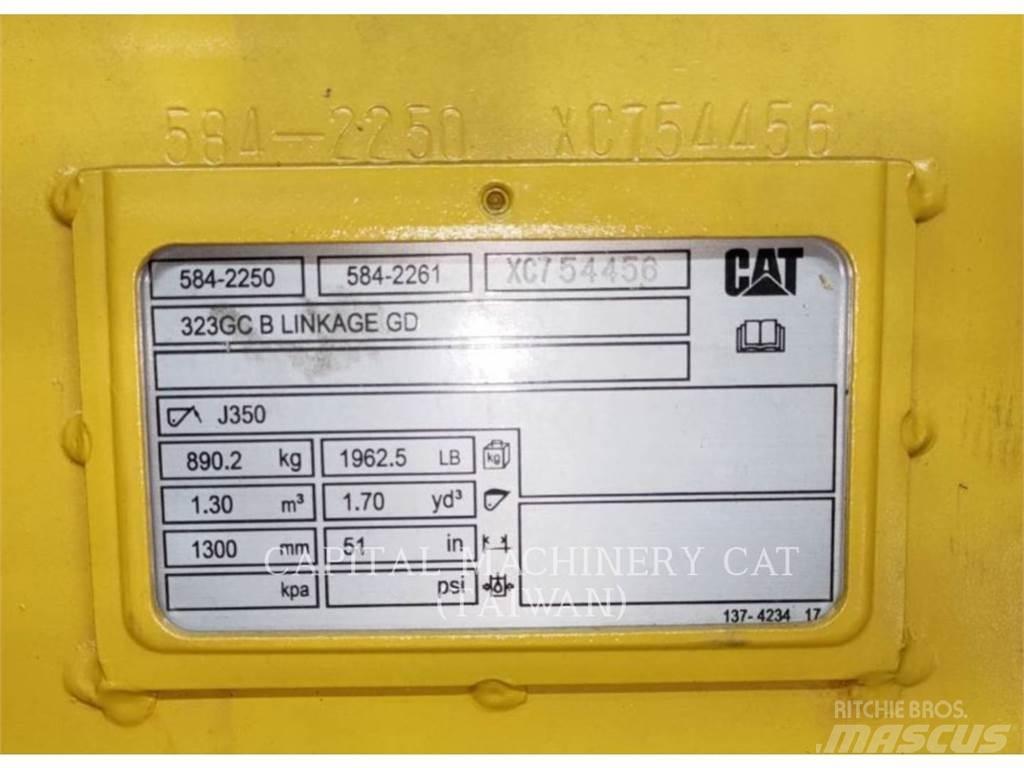 CAT 323GC Kanalak