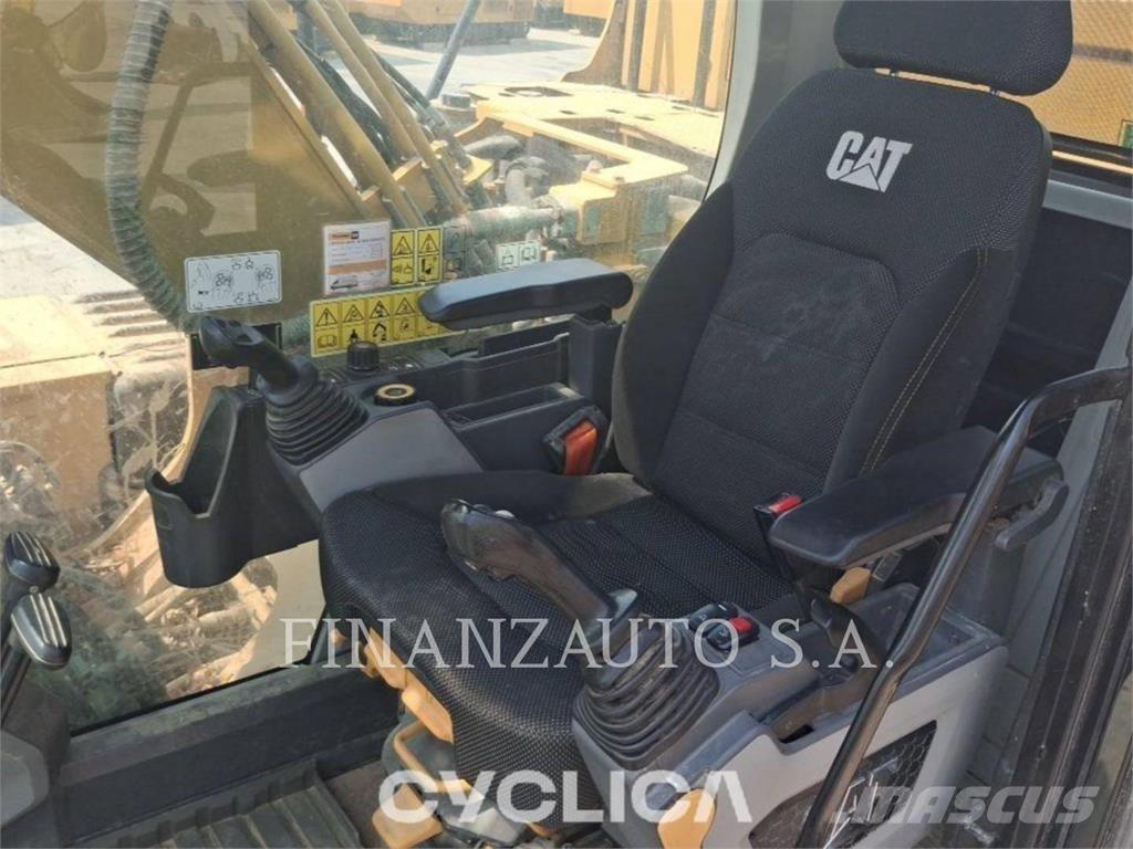CAT 323L Lánctalpas kotrók