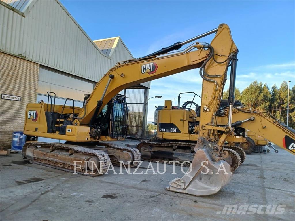 CAT 323L Lánctalpas kotrók