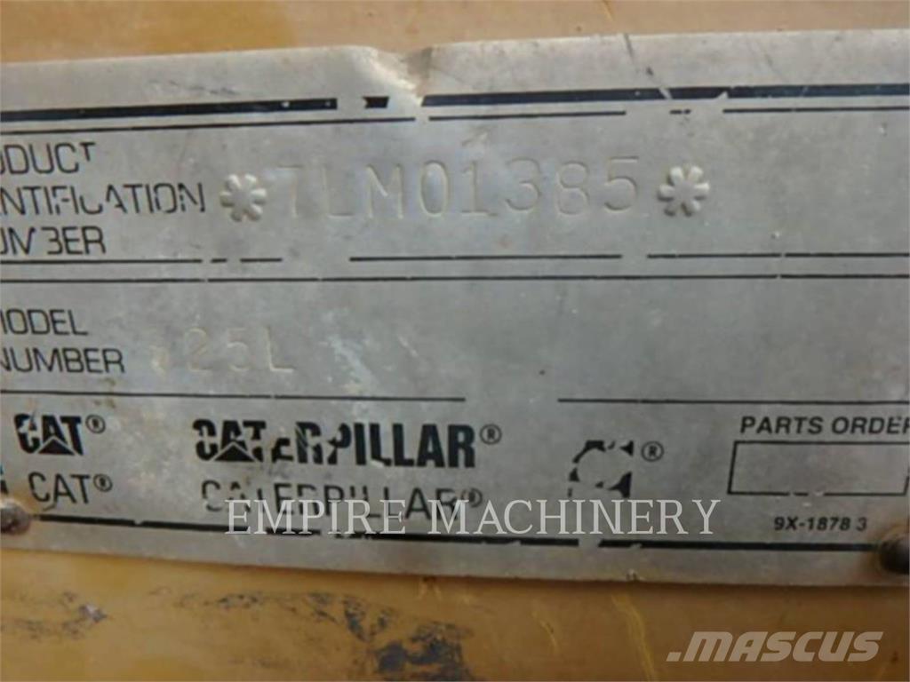 CAT 325 Lánctalpas kotrók