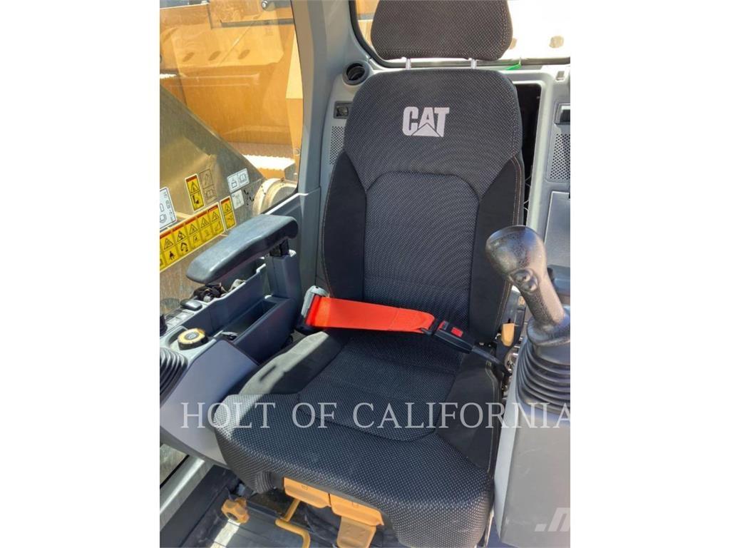 CAT 325 2D Lánctalpas kotrók