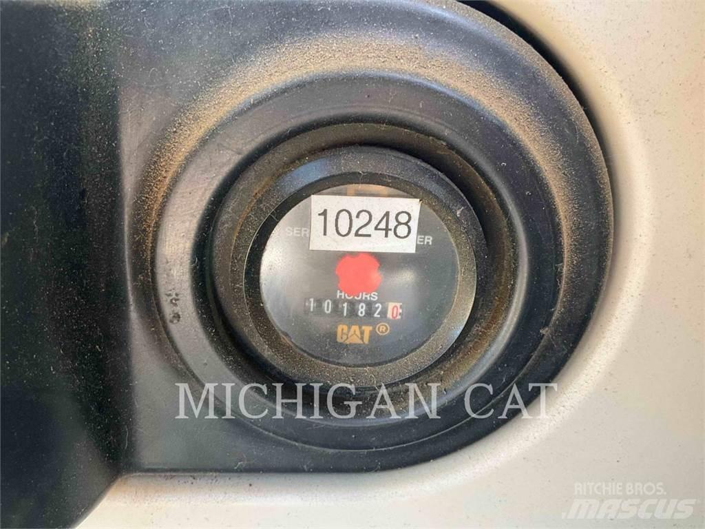 CAT 325CL Lánctalpas kotrók