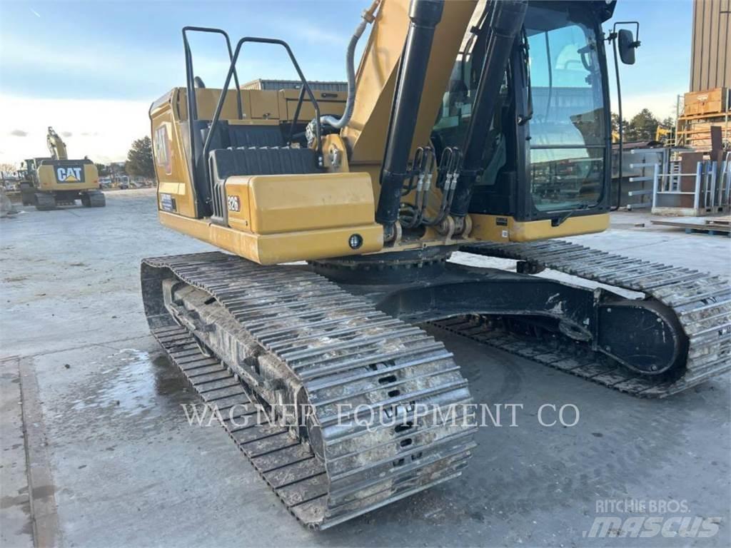 CAT 326 Lánctalpas kotrók