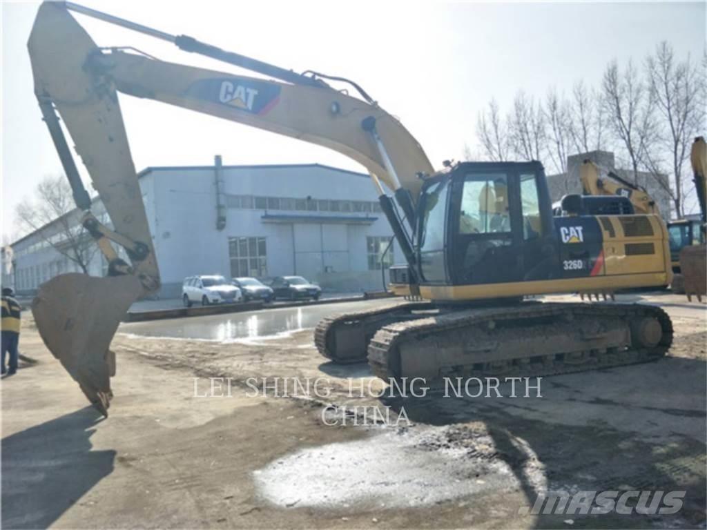 CAT 326D2L Lánctalpas kotrók