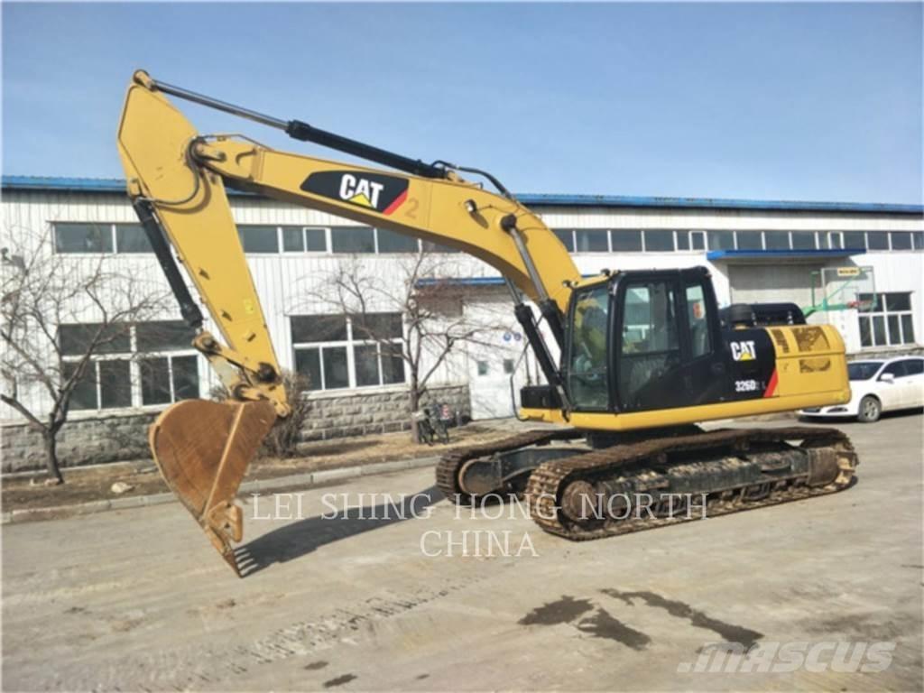 CAT 326D2L Lánctalpas kotrók