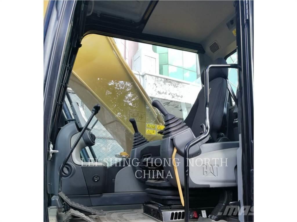 CAT 326D2L Lánctalpas kotrók