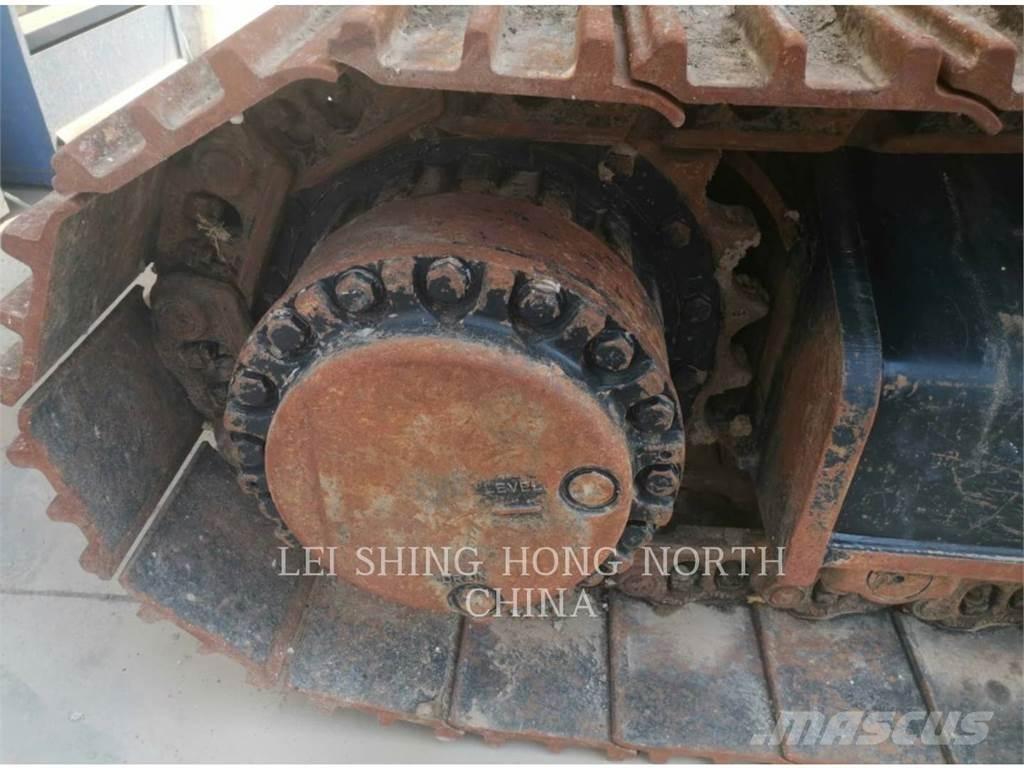 CAT 326D2L Lánctalpas kotrók