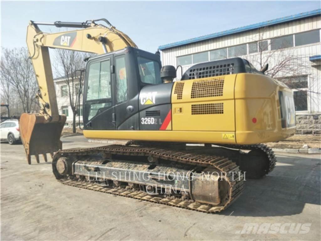 CAT 326D2L Lánctalpas kotrók