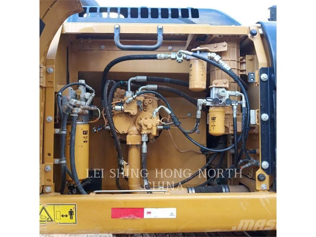 CAT 326D2L Lánctalpas kotrók