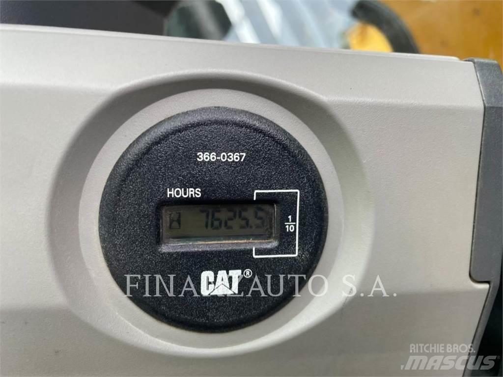 CAT 326F Lánctalpas kotrók
