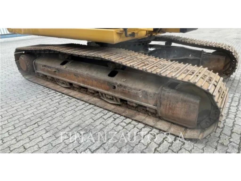 CAT 326F Lánctalpas kotrók